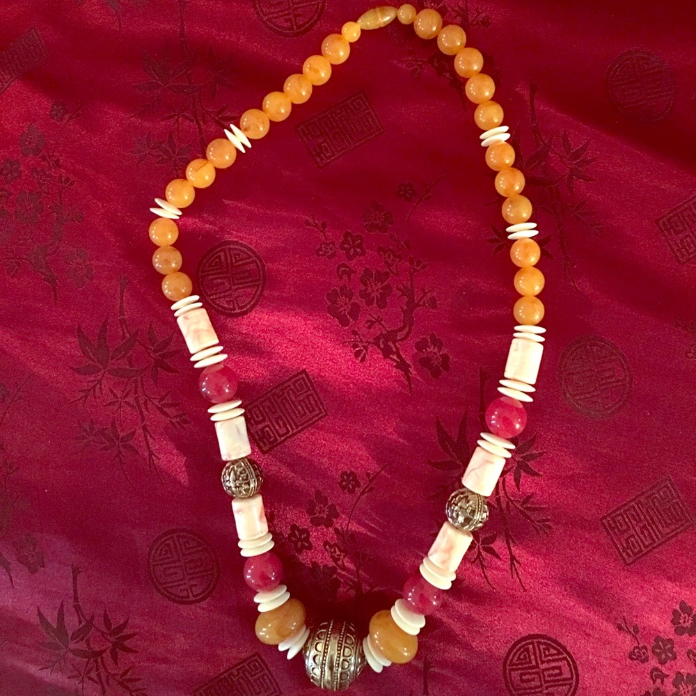 Cool pattern necklace